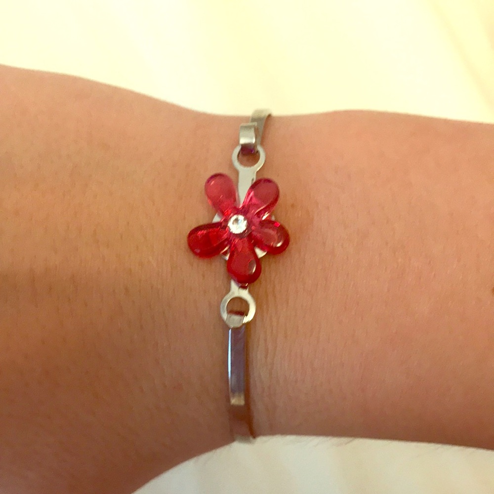 Bracelet with pink flower